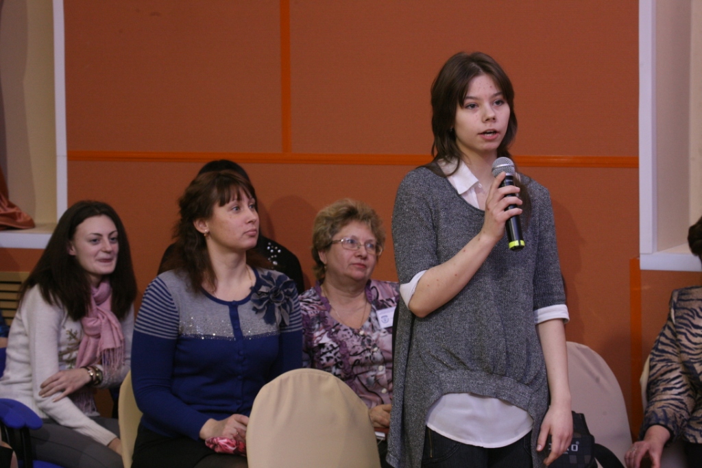 студенты колледжа проявили себя неравнодушными гражданами своей страны, хорошо знающими основной Закон государства